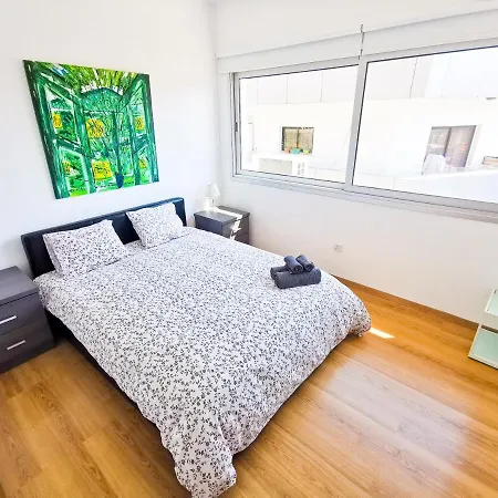 Daze Off Apartment, 300m To The Finikoudes לרנקה