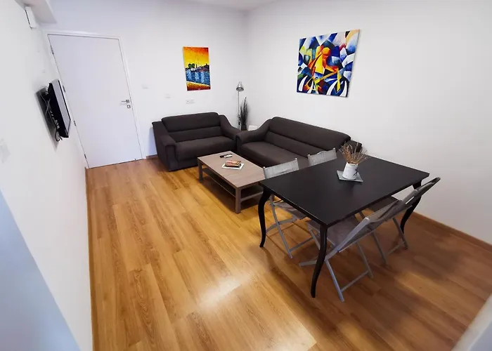 Daze Off Apartment, 300m To The Finikoudes * Larnaca